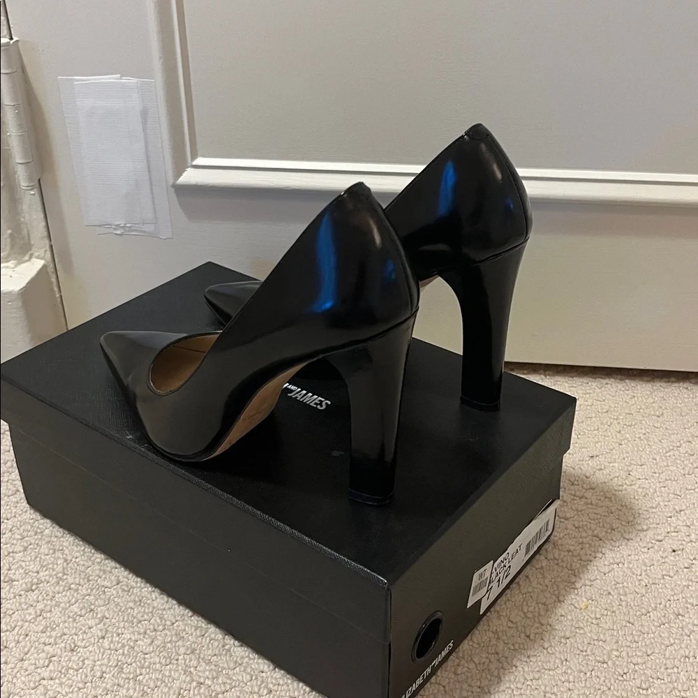 Beautiful Elizabeth and James Black Heels - Picture 2 of 4